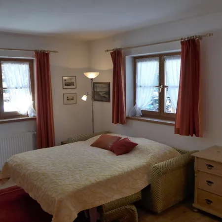 Haus Savoy - 1 Apartment Kitzbuhel